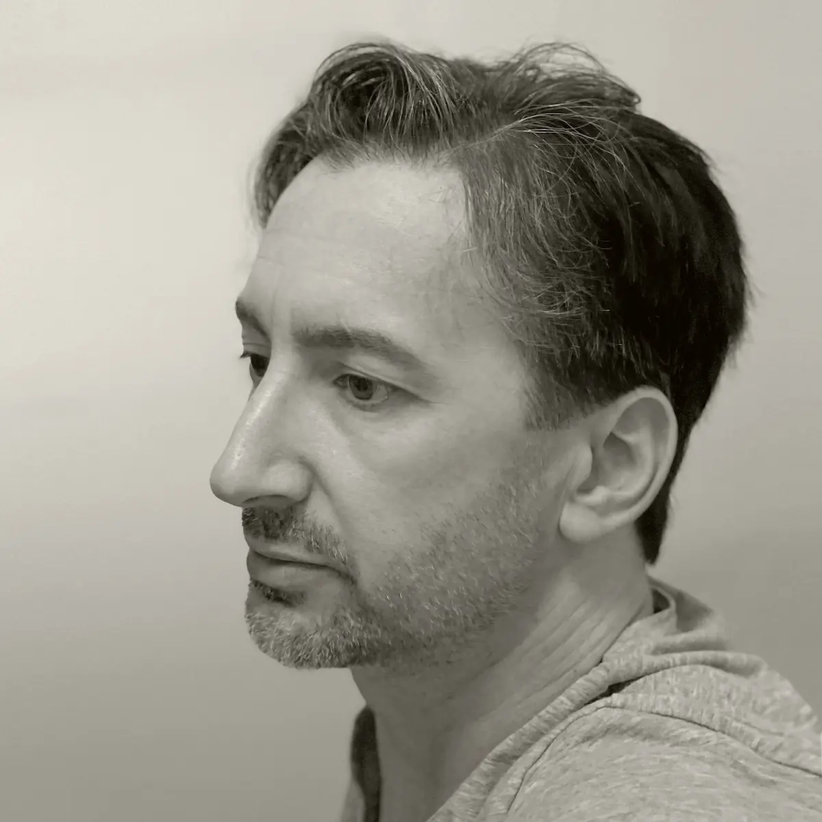 Dario Moschetta, autore del romanzo Sotto un cielo acido
